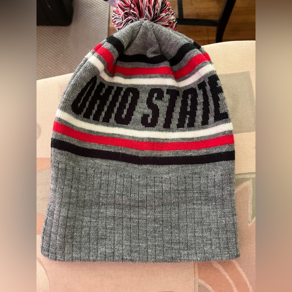 Womens OS Ohio State University Beanie Hat - Picture 2 of 2